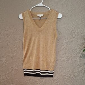 IPEKYOL Wome's Gold V-Neck Top.